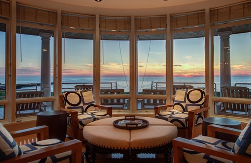 Saugatuck Casa | Lake Michigan & channel, Saugatuck. 8 bedrooms, heated pool in season, hot tub.