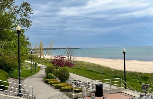 Racine Casa | Lake Michigan Dreamscape