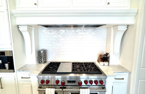 Navarre Casa | Lake Minnetonka, Maple Ridge Manor-Sleeps 18, Lake, Dock & Private Pool & spa