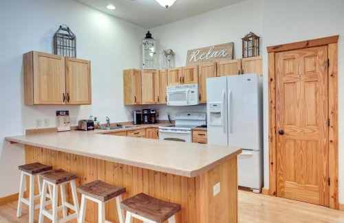 Minocqua Apartamento | Lake Minocqua Condo with Shared Fire Pit!