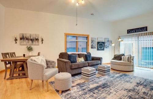 Minocqua Apartamento | Lake Minocqua Condo with Shared Fire Pit!