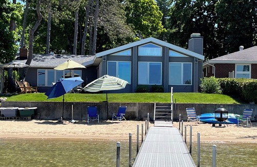 Lake City Cabaña | Lago Missaukee con muelle, polipasto, playa de arena y fabulosas puestas de sol