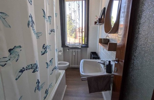 Luino Apartamento | Lake & Montains View Studio, 1 Hour from Stresa with Free Parking
