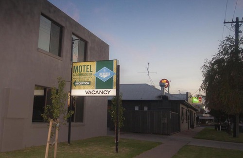 Mulwala Hotel | Lake Mulwala Hotel