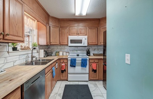 Chapin Casa | Lake Murray Escape with private boat launch & dock