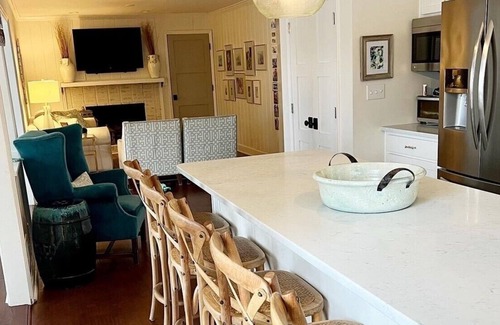 Lake Murray of Richland Casa | Lake Murray getaway in Chapin only 20 min to downtown Columbia -private dock!