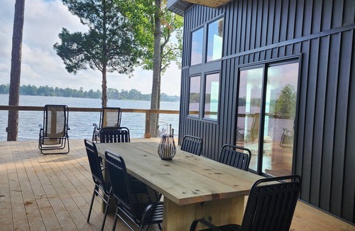Leesville Casa | Lake Murray Modern Lakefront Retreat - Dock, Fireplace & Family-Friendly Luxury