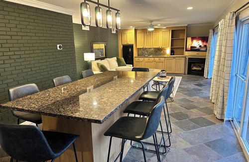 Lexington Casa | Lake Murray Retreat: Pool Bomb Island Views
