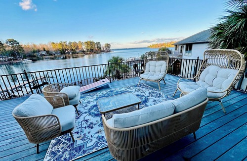 Lexington Casa | Lake Murray Retreat: Pool Bomb Island Views