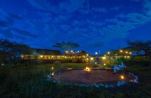 Sinoni Cabina | Lake Ndutu Luxury Tented Lodge