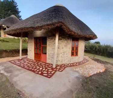 Fort Portal Otro | Lake Nyamirima cottages