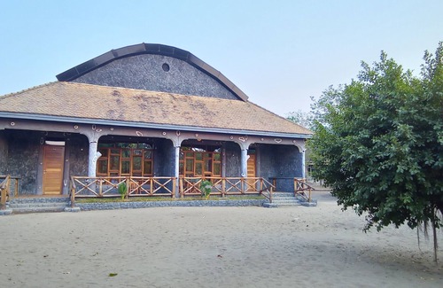 Matema Hotel | LAKE NYASA RESORT & CAMPSITE
