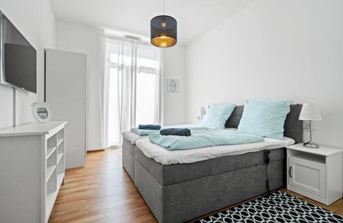 Fischbach Apartamento | Lake-Oasis |StayUnix| Lake-Terrace-Parking-Netflix