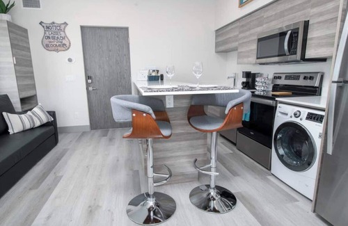 Vernon Condominio | Lake Okanagan Cozy Beach Condo! Corner Penthouse w/ 180° Views