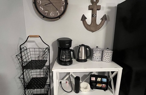 Henderson Casa | Lake Ontario Beach House Getaway- House #1