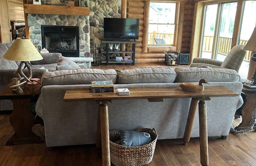 Nekoosa Cabina | Lake Petenwell waterfront cabin, minutes from Sand Valley - NEW
