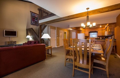 Lake Placid Cabina | Lake Placid Club Resort's best-located chalet with spectacular views.