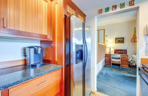 Lake Placid Apartamento | Lake Placid Condo w/ Patio - Walk to Beach!
