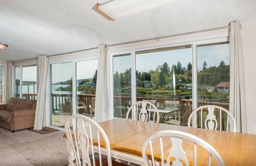 Neotsu Casa | Lake Point Hideaway House