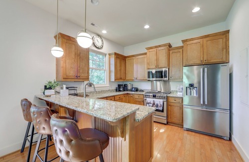 Bear Lake Reserve Condominio | Lake & Pool Access at Bear Lake Reserve Condo!