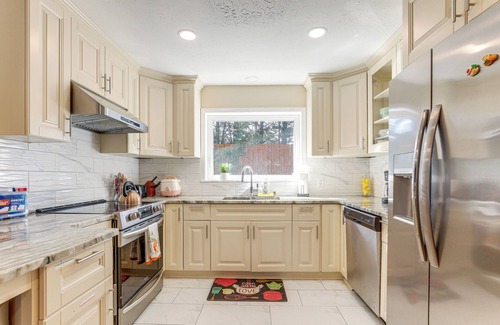 Duluth Casa | Lake + Pool Access: Peaceful Retreat in Duluth