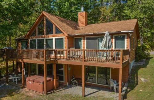 McHenry Casa | Lake Reflections