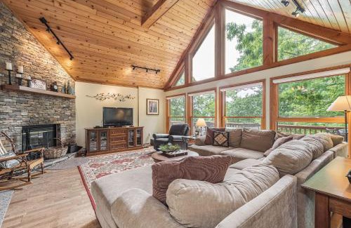 McHenry Casa | Lake Reflections