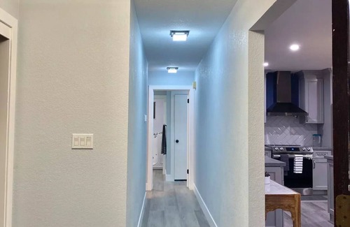 Discovery Bay Casa | Lake Retreat House in Discovery Bay