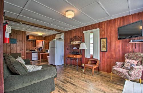 Dent Casa | Lake Retreat with Dock, Deck and BBQ, BYO Boat!