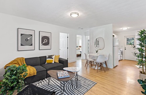Lake Ridge Apartamento | Lake Ridge Villa - Free Parking