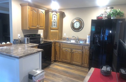 Ironton Cabina | Lake Road Cabin C — Million Dollar Ozark View!