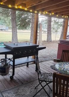 Ponder Point Casa | Lake Room