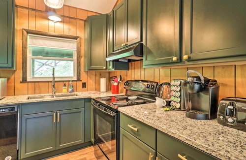 Robbinsville Casa | Lake Santeetlah Escape with Kayaks, Boat Slip and More