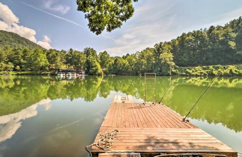 Robbinsville Casa | Lake Santeetlah Escape with Kayaks, Boat Slip and More