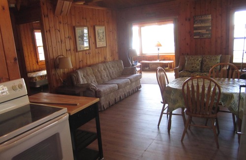 Minocqua Cabaña | Lake Shishebogama Cottage en la Bahía de Moonlight