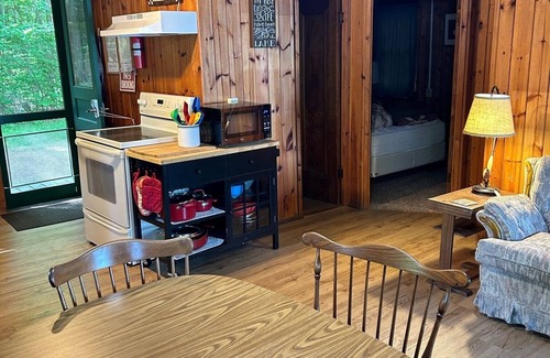 Minocqua Cabaña | Lake Shishebogama Cottage en la Bahía de Moonlight