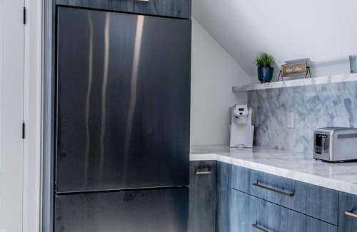 Barrie Apartamento | Lake Simcoe Loft 1BRD Full Bath WIFI Netflix AC