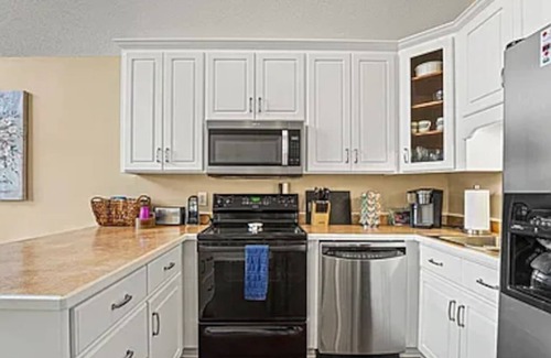 Hardwick Casa | Lake Sinclair Escape - boathouse, 4 bedroom