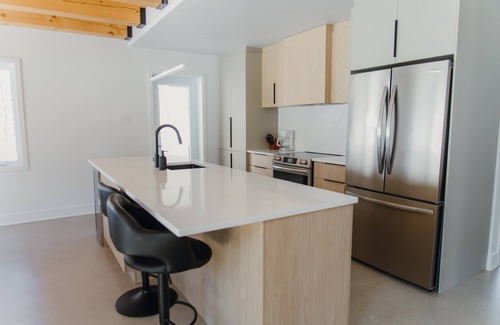 Chertsey Chalet De Esquí | Lake, Spa and Pool table | Le Gaïa