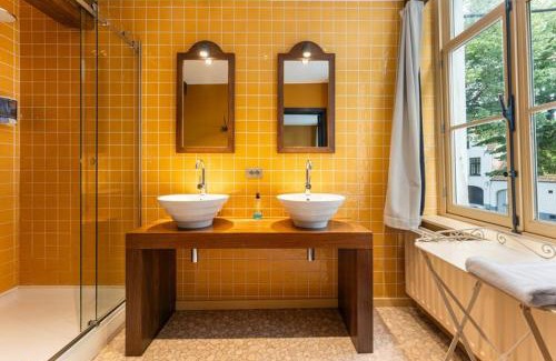 Historical Center Bruges Cama Y Desayuno | Lake Suites