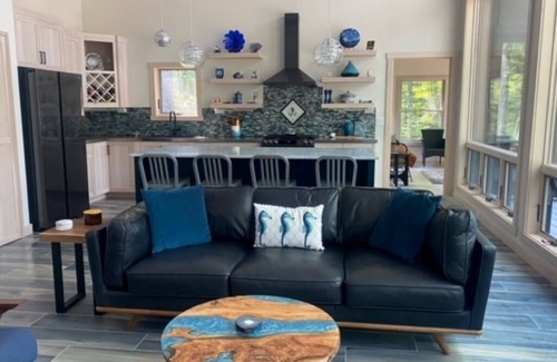 Ontonagon Casa | Lake Superior Beach with Porcupine Mountain Views