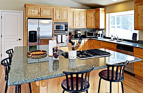 Tahoe Paradise Casa | Lake Tahoe Mountain Retreat lx38