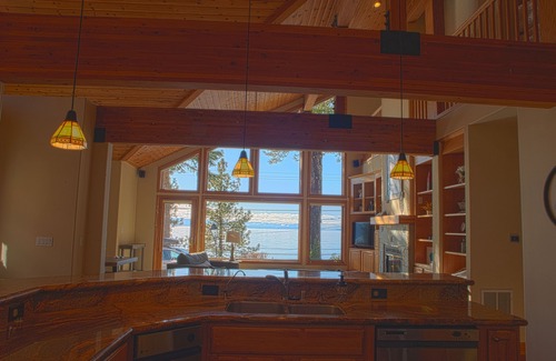 Carnelian Bay Casa | Lake Tahoe Vista, nuevo lago frente al mercado!