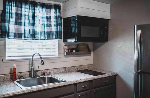 Mead Apartamento | Lake Texoma Room with Kitchenette