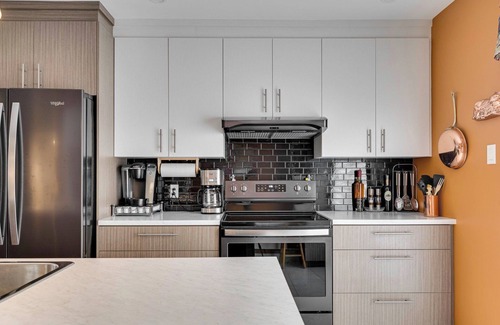 Mont-Tremblant Casa | Lake Thibault Edge House Long term rental Mont Tremblant Ski Skate Golf