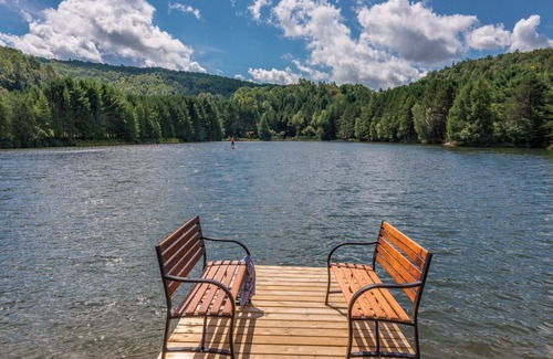 Mont-Tremblant Casa | Lake Thibault Edge House Long term rental Mont Tremblant Ski Skate Golf