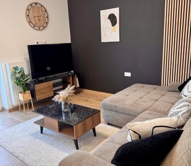 Sarvar Apartamento | Lake Town Apartments I.