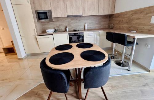 Sarvar Apartamento | Lake Town Apartments I.