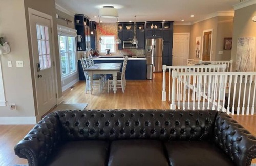 Culver Casa | Lake Town Retreat Near CMA/CGA