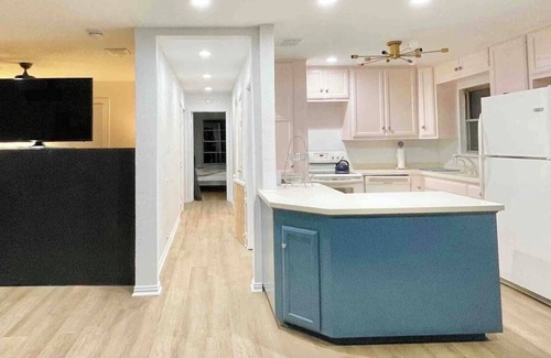 Jonestown Casa | Lake Travis Bungalow in Jonestown